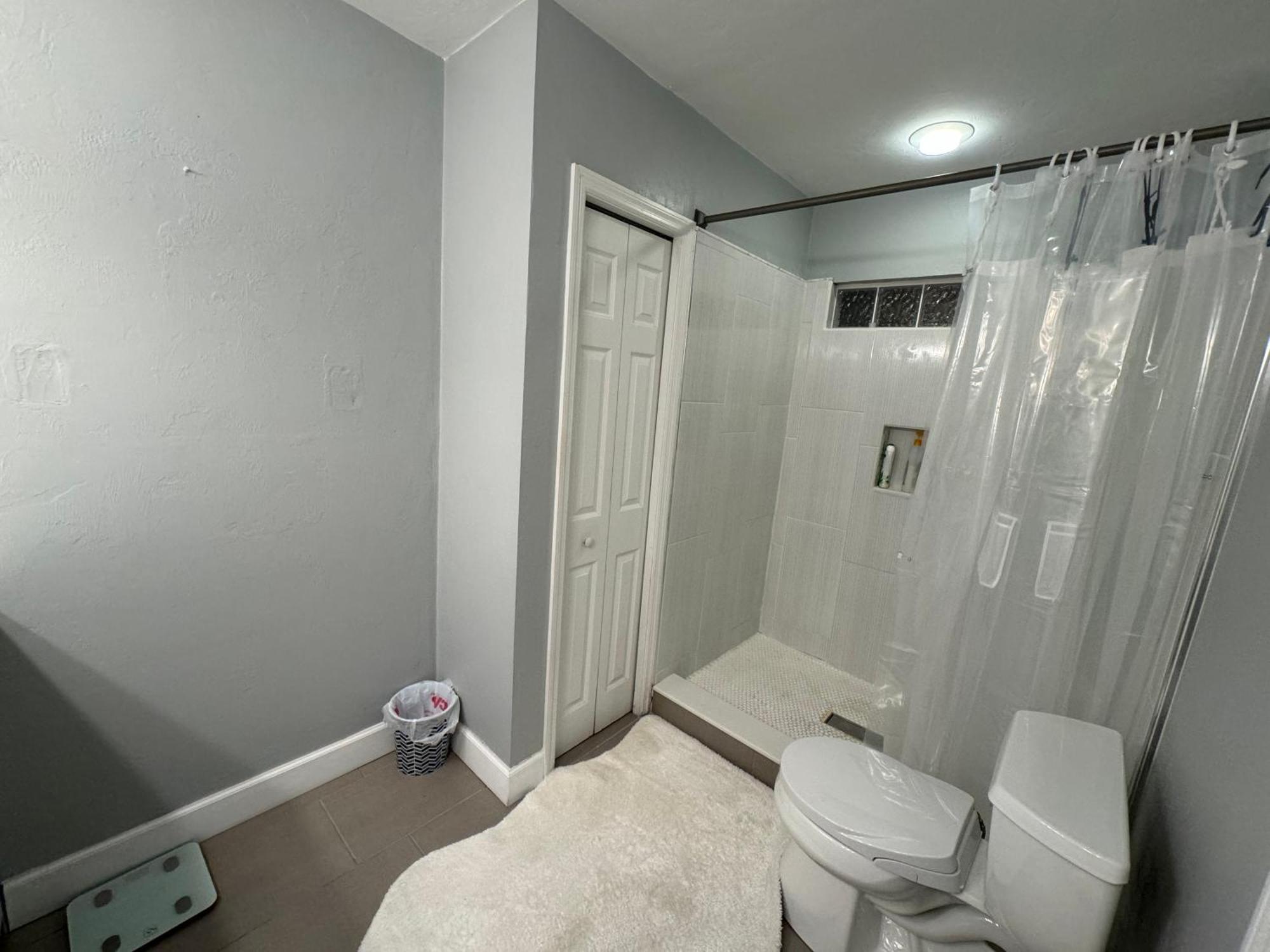 Spacious Room In A Nice House ゲインズビル エクステリア 写真